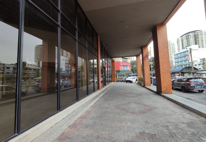 GF - road frontage (for showroom, bank)