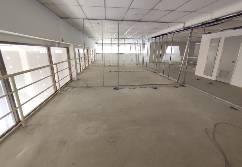 GF - road frontage (for showroom, bank)