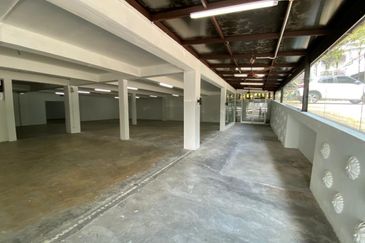 [Near SS2] Busy road 