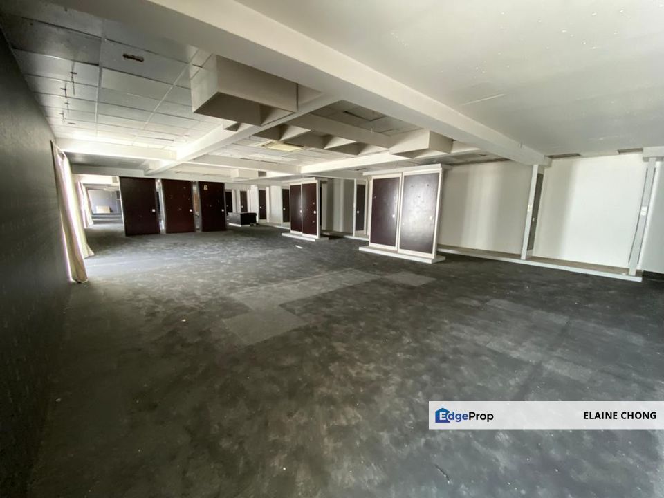 [Near SS2] Busy road, 3 storeys, no lift, Selangor, Petaling Jaya