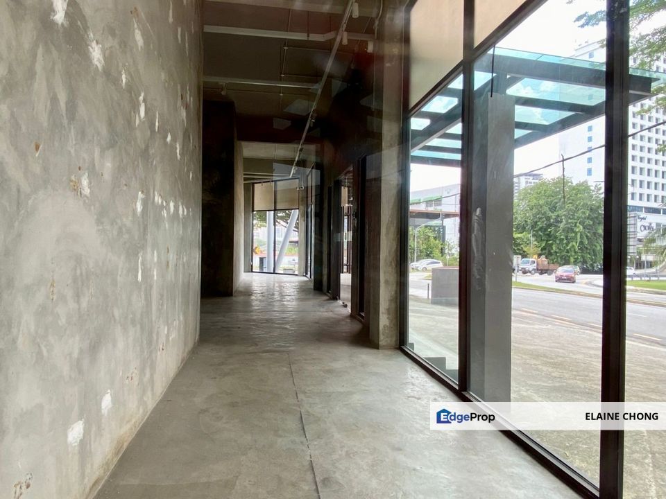 Busy road, park 15 cars - Showroom, spa, gallery, Selangor, Petaling Jaya