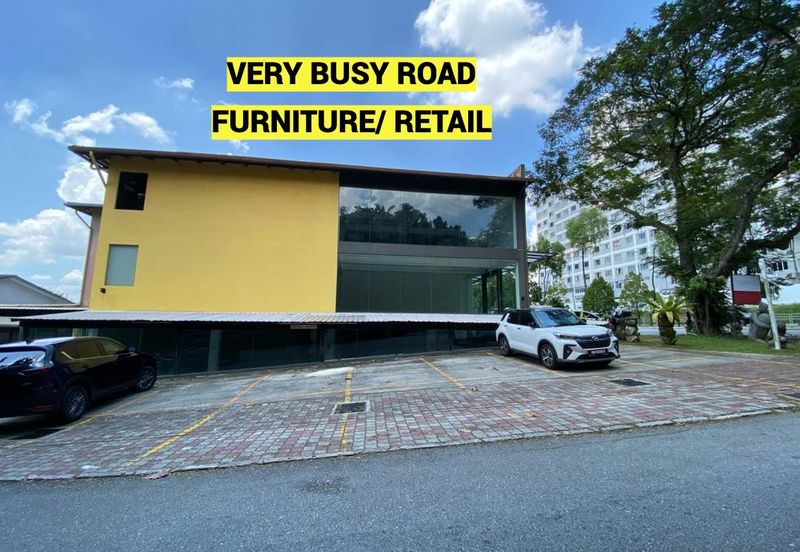 [Near SS2] Busy road 