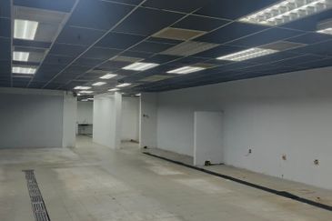 [LRT] Fitted, whole floor (FNB/KTV/entertainment)