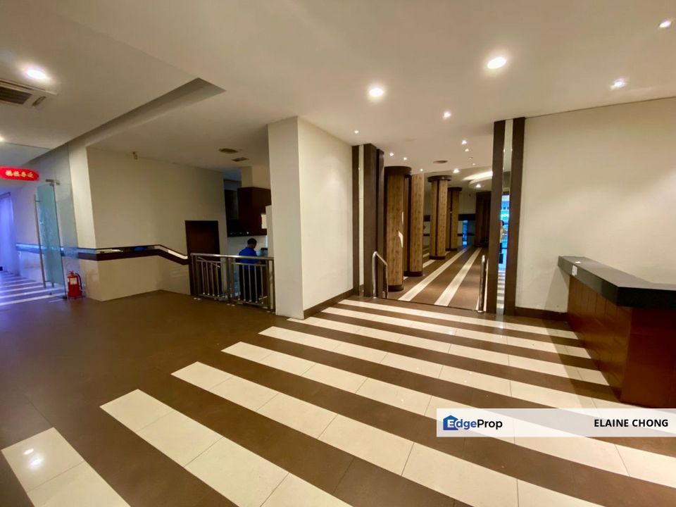 [Kepong] Busy area - Take 1 or 2 floors (Restaurant, Massage, Gym), Kuala Lumpur, Kepong