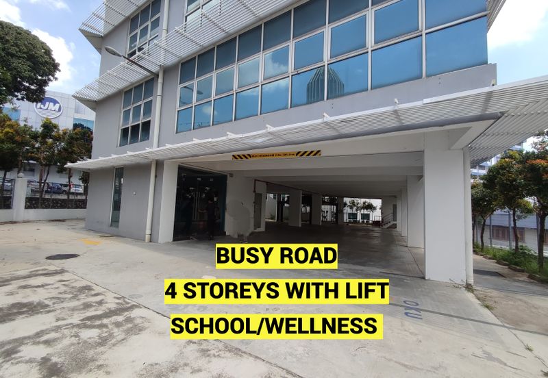 Busy road-4 storeys, lift (school, wellness)