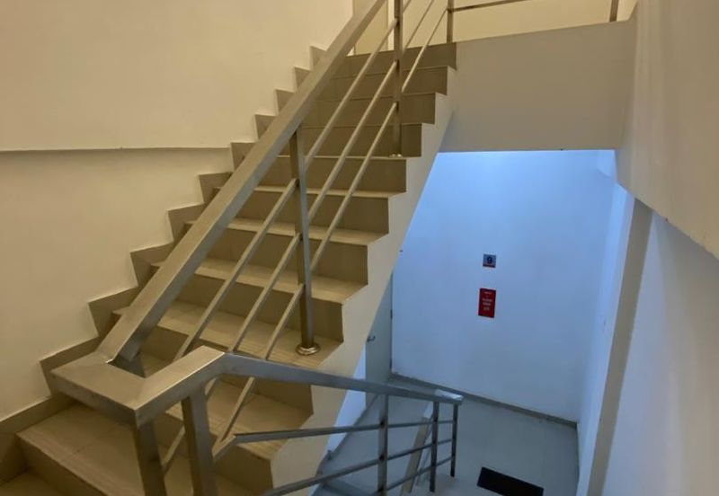 [LRT] Rooftop (KL Tower, Merdeka 118 view)