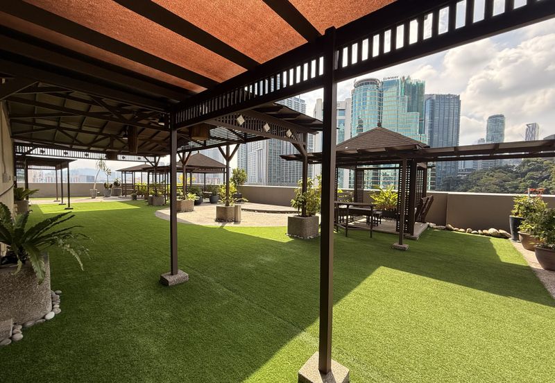 [LRT] Rooftop (KL Tower, Merdeka 118 view)