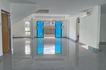 Taman Taynton (Taynton View)