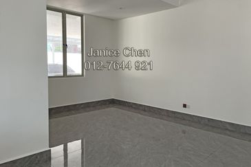 Taman Taynton (Taynton View)