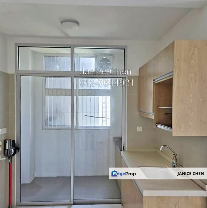 Midfields2 - Modern Condo for SALE with Partial Furnished., Kuala Lumpur, Salak Selatan