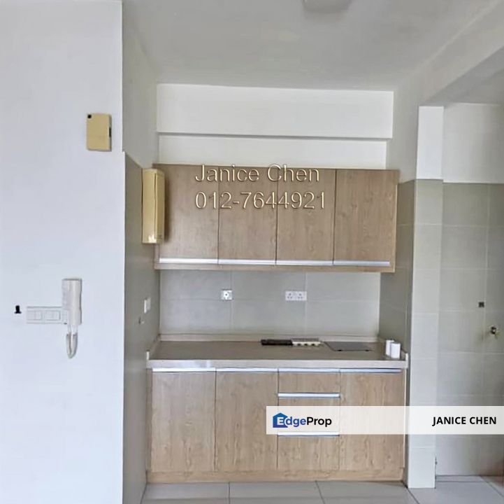 Midfields2 - Modern Condo for SALE with Partial Furnished., Kuala Lumpur, Salak Selatan