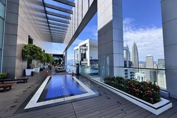 Face Platinum Suites