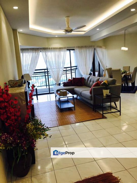 Bright, airy and breezy condo with panoramic view corner unit, Kuala Lumpur, Bangsar