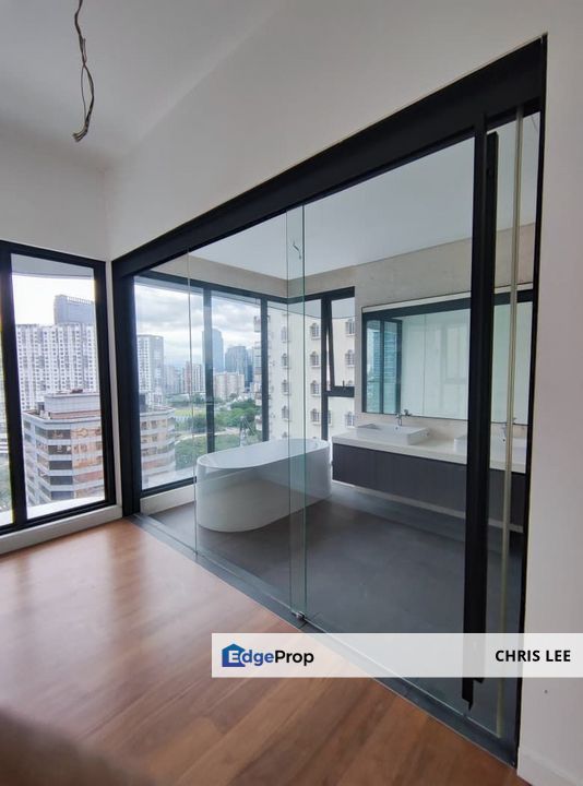 4+1 bedrooms 5 bathrooms on 11th floor condo, Kuala Lumpur, Seputeh