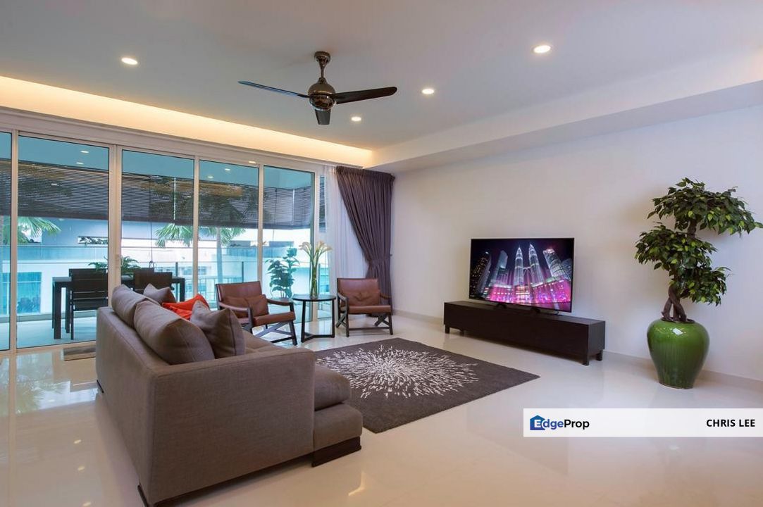 Best buy unit with large balcony unit, Kuala Lumpur, Bukit Bintang