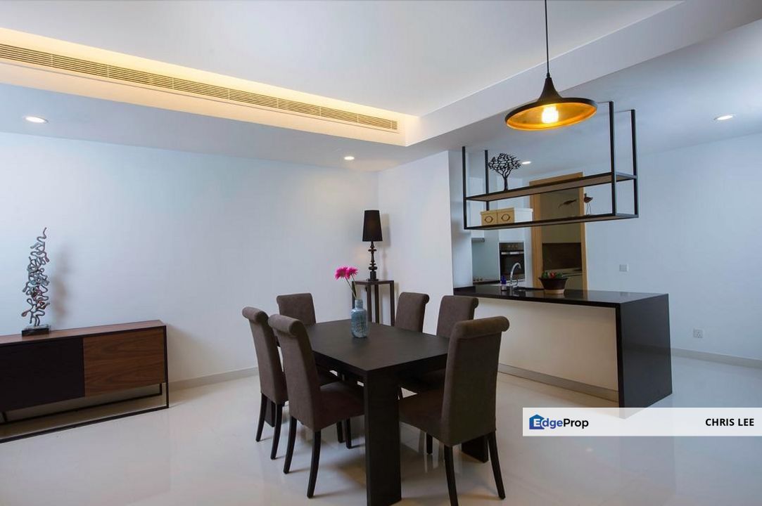 Best buy unit with large balcony unit, Kuala Lumpur, Bukit Bintang