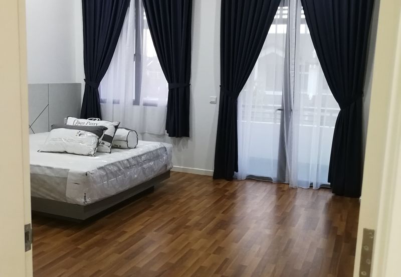 Cradleton @ Eco Majestic