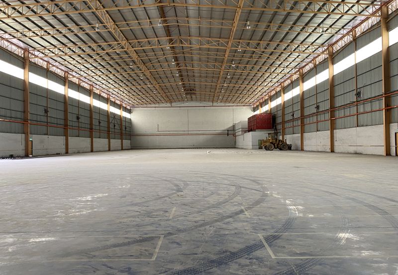 Cheap Distribution Centre, near Kapar