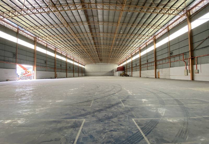 KL distribution centre