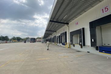 Cheap Area Warehouse, Ampang , KL city