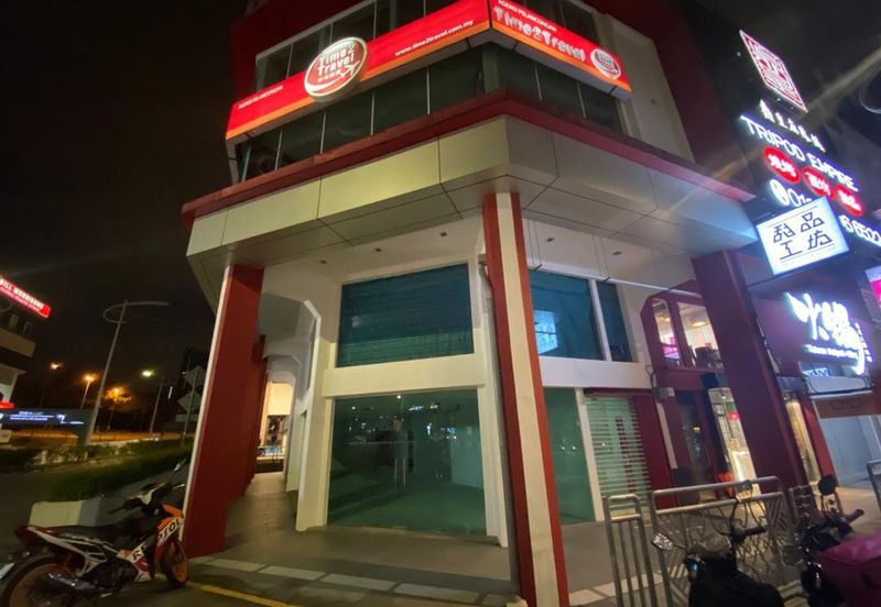 Damansara Uptown Corner Shop 