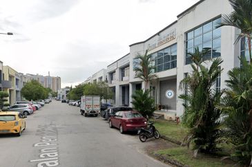 1.201 Automotive Service Centre @ Glenmaries