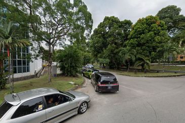 1.201 Automotive Service Centre @ Glenmaries