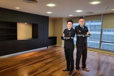 1.141a Glenmarie Corporate Building Showroom