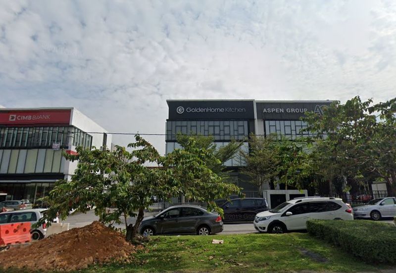 1.141a Glenmarie Corporate Building Showroom