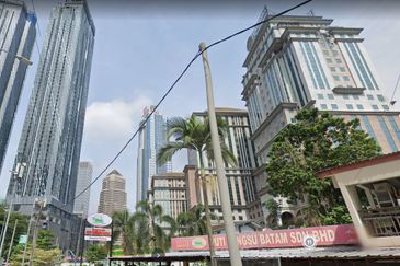 1.135 Computer Support and Service Office 