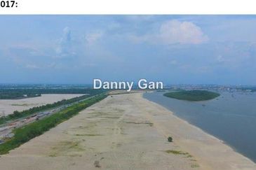 West Port, Pulau Indah