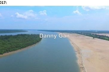 West Port, Pulau Indah