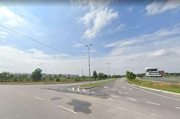 1.186 Solar Panels Manufacturing Land @ Cybervalley