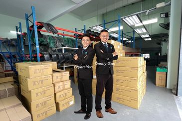 1.454 Megah 18 semi D bukit Jelutong For Sale