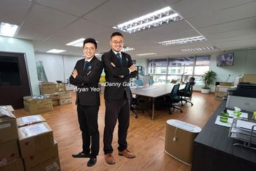 1.454 Megah 18 semi D bukit Jelutong For Sale