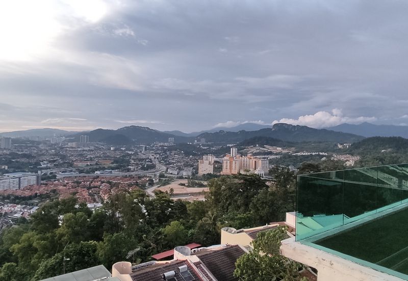 3 Storey Fully Renovated Designer Resort Home For Sale @ Ukay