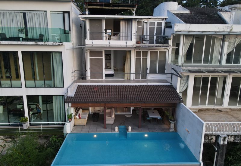 3 Storey Fully Renovated Designer Resort Home For Sale @ Ukay