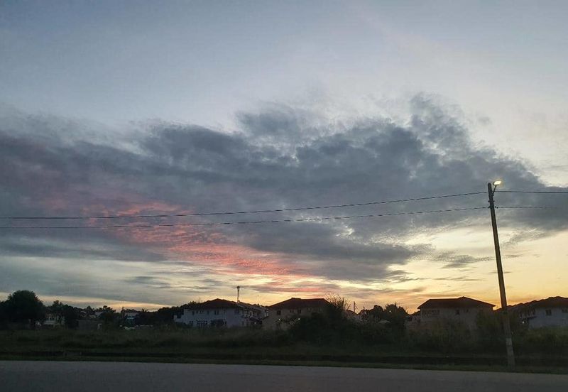 3 Storey Fully Renovated Designer Resort Home For Sale @ Ukay