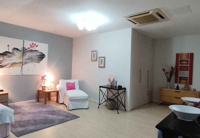 3 Storey Fully Renovated Designer Resort Home For Sale @ Ukay