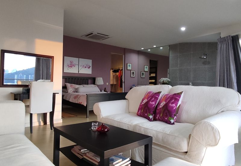 3 Storey Fully Renovated Designer Resort Home For Sale @ Ukay