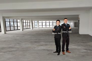 1.724 Damansara Uptown & Damansara Jaya 2 Adjoining Shop