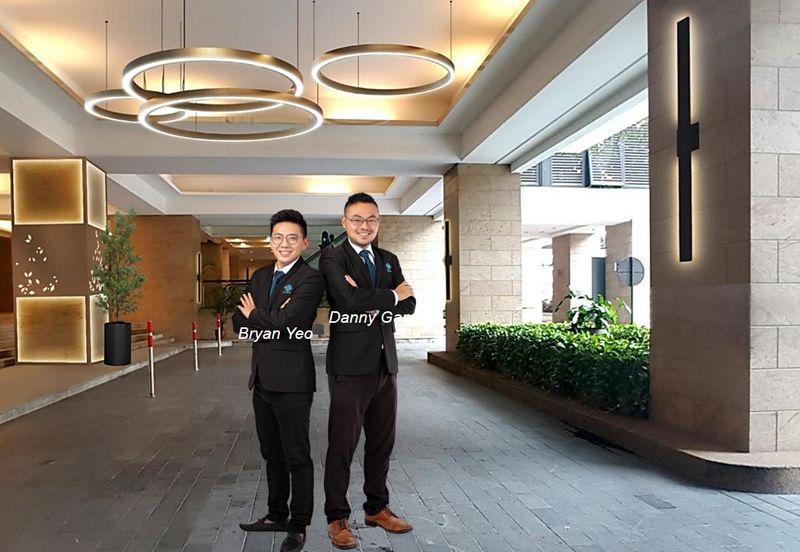 1.748 Northpoint Penthouse Office