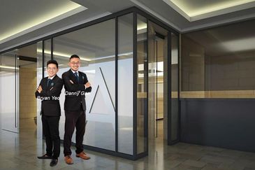 1.748 Northpoint Penthouse Office