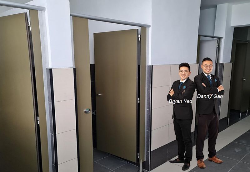 1.748 Northpoint Penthouse Office