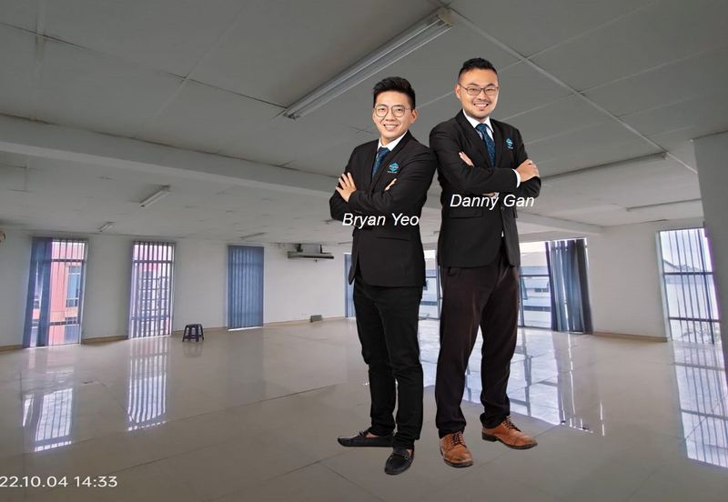 1.735-Cheras Sungai Long 3 Storey Shoplot with 4 Star Feeling