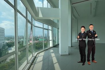 1.775-Meritus Tower Oasis Corporate Park Penthouse Office