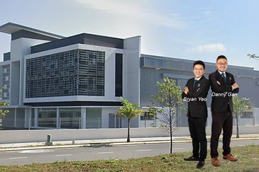 1.781-Bandar Serenia Detached Factory for Sale