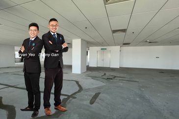 1.766b-Temasya Commercial Block Grade A Office