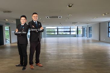 1.766a-Temasya Commercial Block Grade A Office