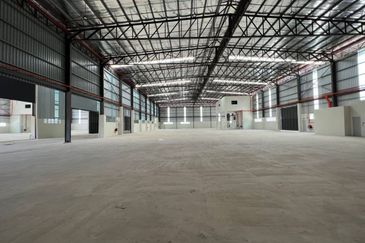 1.816-Cheap Kota Damansara Semi D Factory